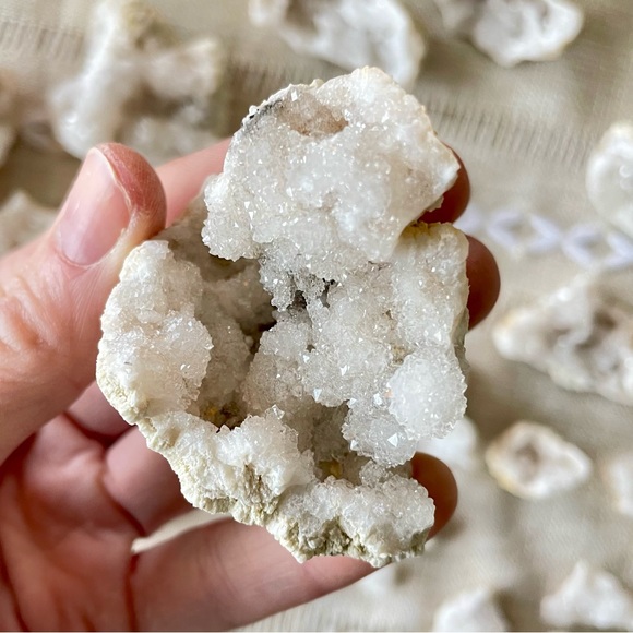 ✨Sparkly Natural Geodes 1 Pound Lot, Moroccan Calcite Crystals✨ ~approx 45 - Picture 7 of 16